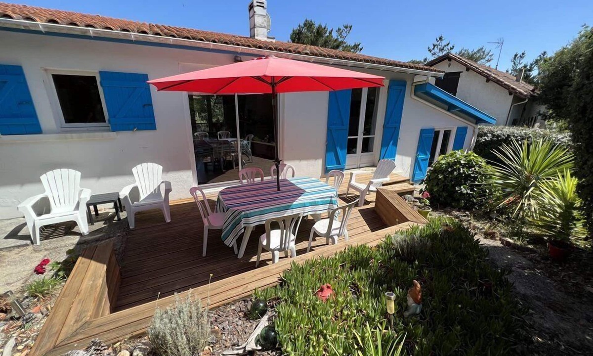 Soulac-sur-Mer House | 032 - 3 * villa in a quiet area close to the beaches and the city center
