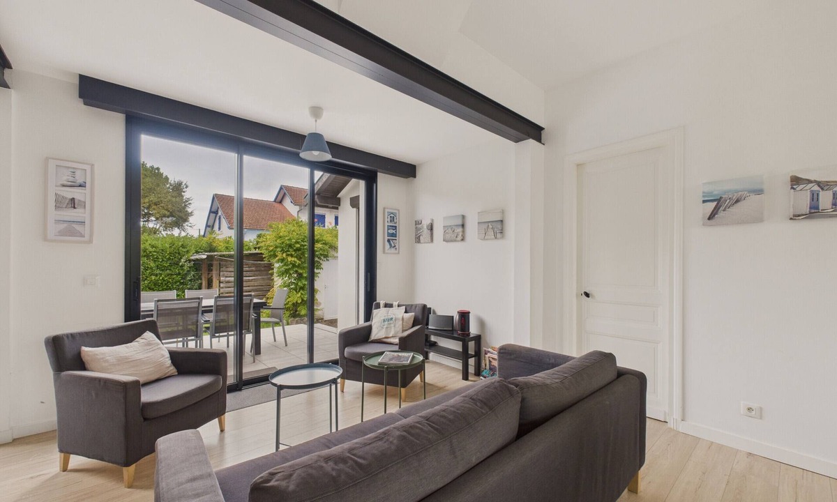 Andernos-les-Bains House | 150m from the beach, house with garden for 9