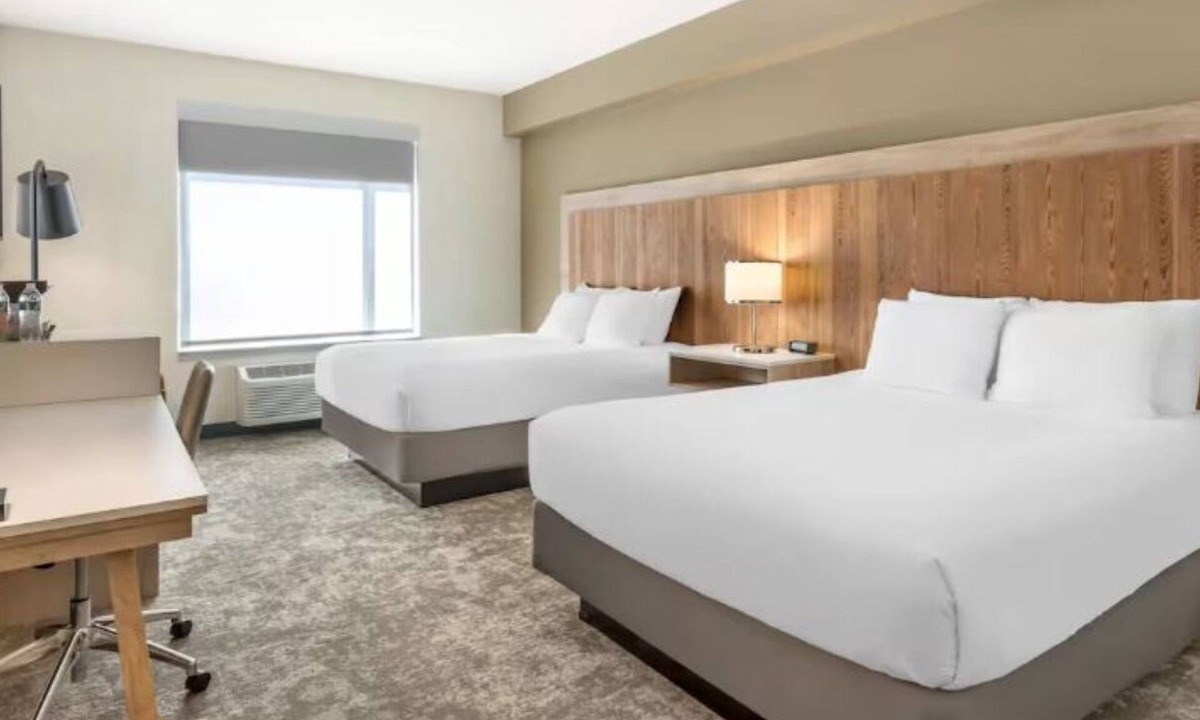 Pendleton Hotel | 2 Family-Friendly Units Perfect for Relaxing Nights | Pets Are Allowed