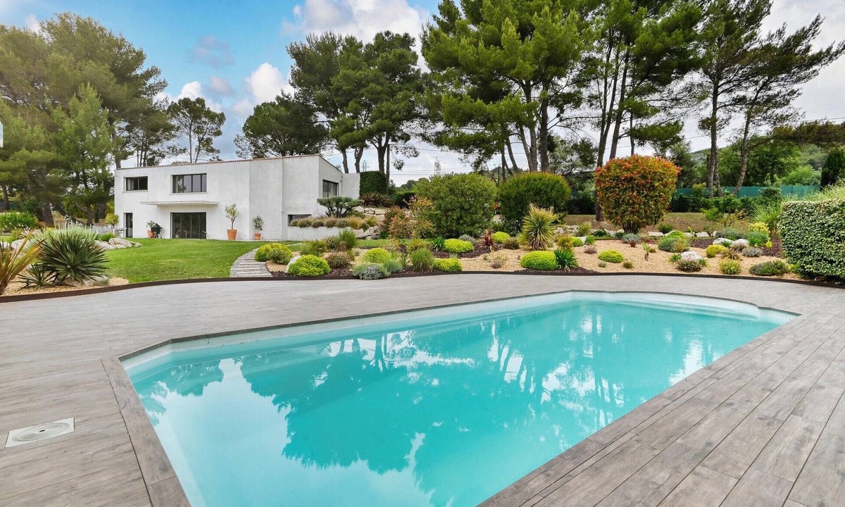 Allauch House | 3 bedroom accommodation in Allauch
