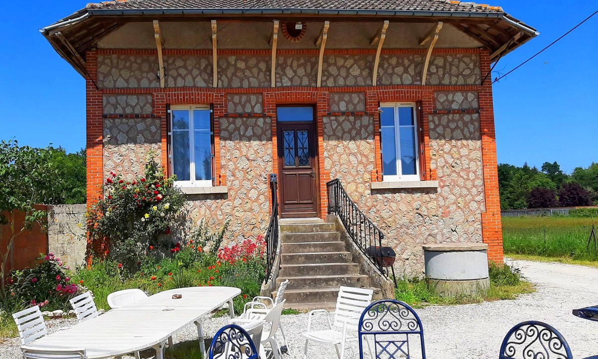 Germigny-des-Pres House | 4-bedroom house for business trips only between Orléans and Gien