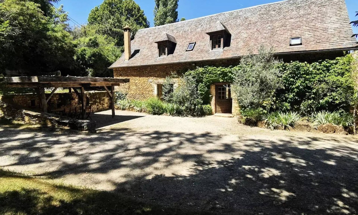 Saint-Amand-de-Coly Villa | A charming, traditional house typical of the Périgord Noir, sleeps 9