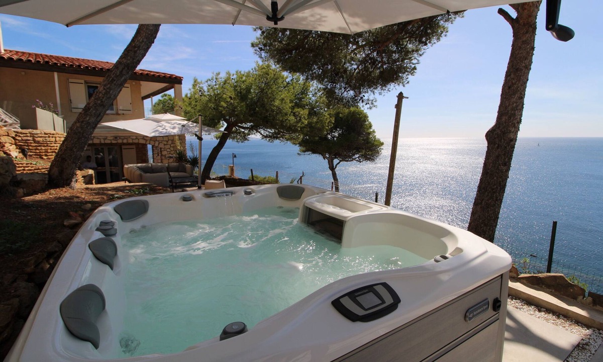 Ensues-la-Redonne House | A Couper le Souffle ! #domaine de Luxe sur L'eau