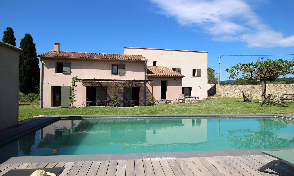 Le Castellet House | Air conditioned country house for 15P. Le Castellet, Var, private pool, beaches 6 mls.