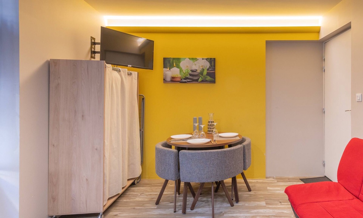 Bourg-Saint-Andeol Apartment | Apartment '105 - Cosy T2' with Wi-Fi and Air Conditioning