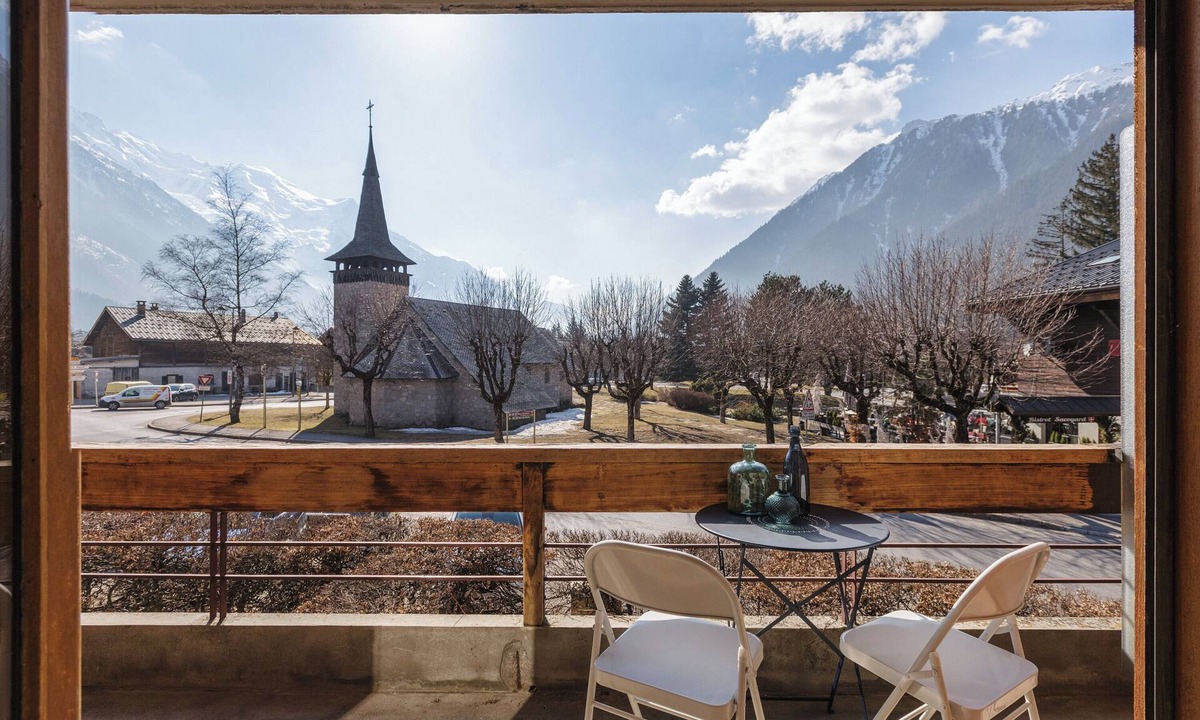 Les Praz-de-Chamonix Apartment | Apt Flégère & Golf Modern 1BR for 4 near ski lift, Chamonix, France