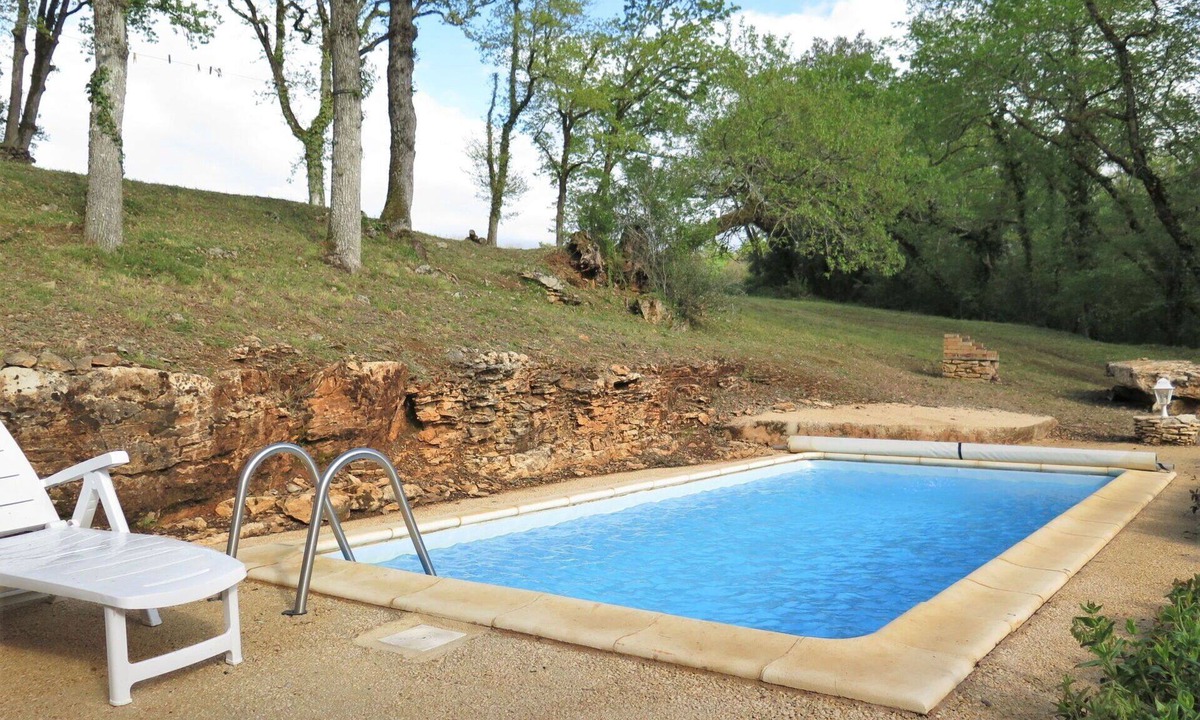 Blanquefort-sur-Briolance House | Beautiful private villa for 4 people with private pool, WIFI, TV, terrace and pets allowed
