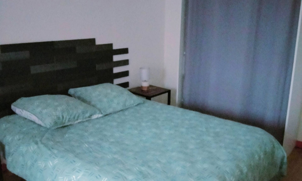Eyrans Cottage | Blayais self-catering cottage with swimming poolPets accepted