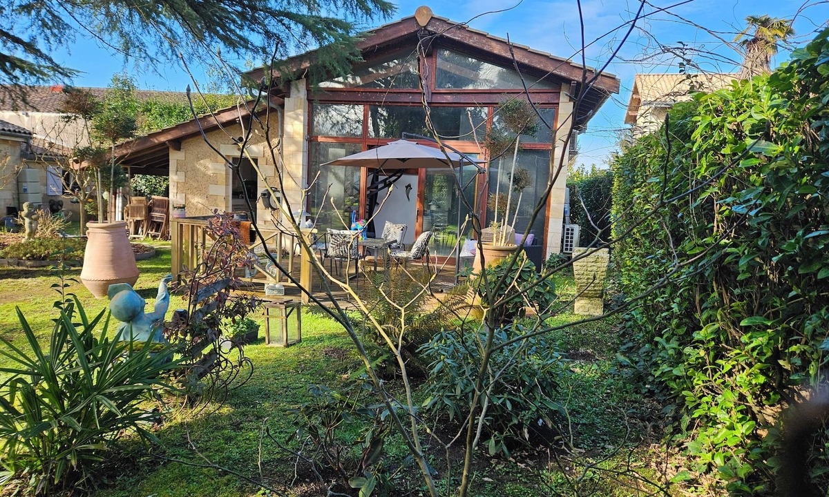 Comps Cottage | Blue Lagoon Cottage