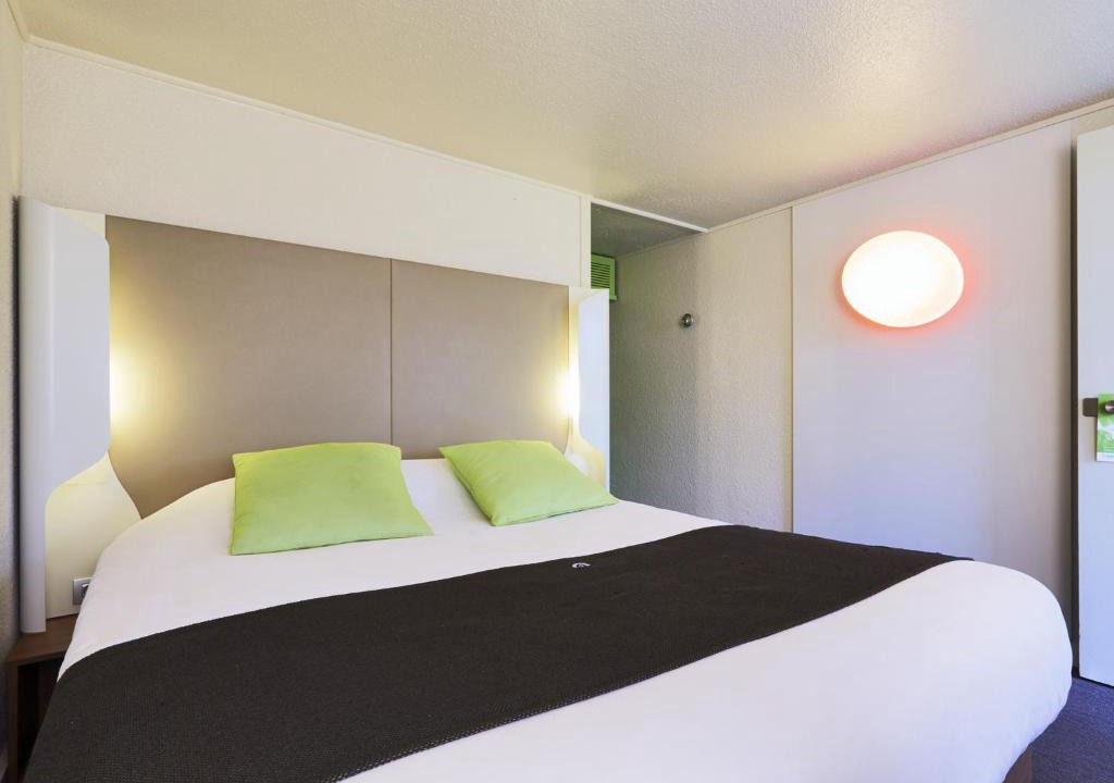 Buc Hotel | Campanile Versailles Buc