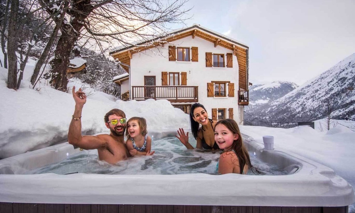 Les Varcins Ski Chalet | Chalet Broski - Luxury near St Martin De Bellville