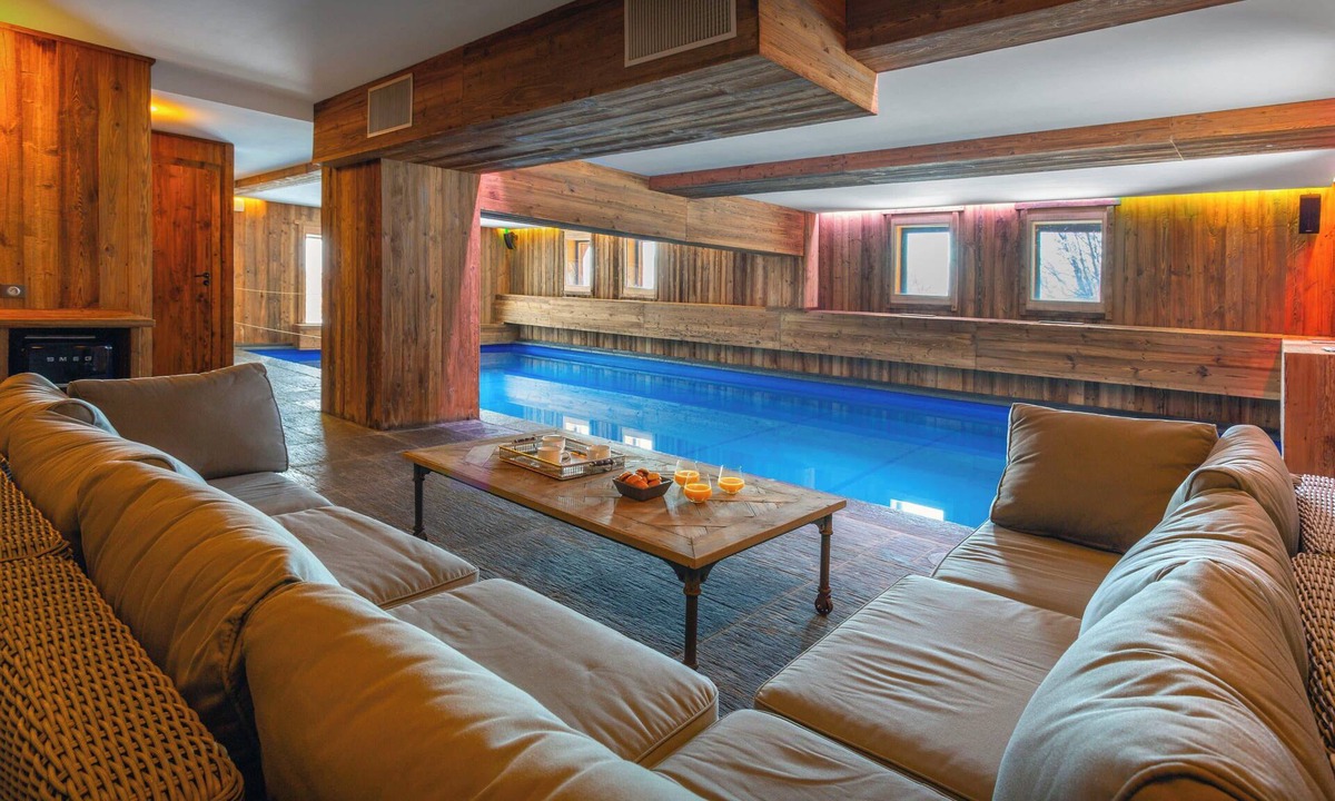 La Toussuire Ski Chalet | Chalet Fitzgerald - Holidays with indoor pool and sauna - OVO Network