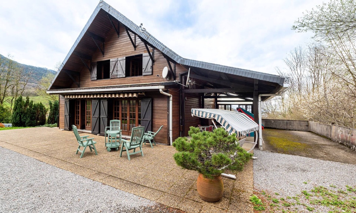 Faverges-Seythenex Ski Chalet | Chalet des Ormes - A 15 mins du Lac D'Annecy
