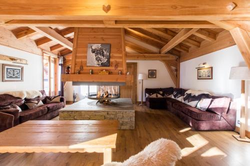 Praz-sur-Arly Ski Chalet | Chalet familial La Griotte avec accès piscine