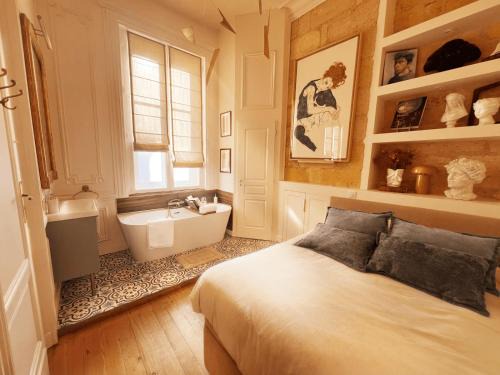 Saint Seurin - Fondaudege House | Chambre Haussmannienne