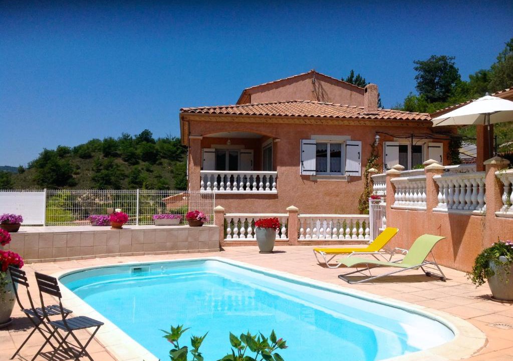 Digne-les-Bains Bed & Breakfast | Chambres d'hôtes Les Noisetiers