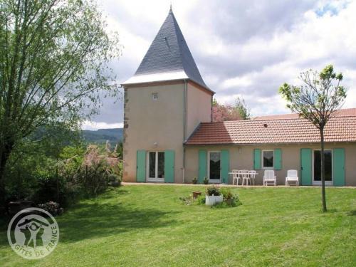 Lentigny House | Charmant gîte avec jardin privatif à Lentigny - FR-1-496-129