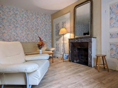 Saint-Didier-sur-Doulon House | Charmant Gîte Indépendant au Coeur d'un Village de Campagne avec Cour Fermée - FR-1-582-222