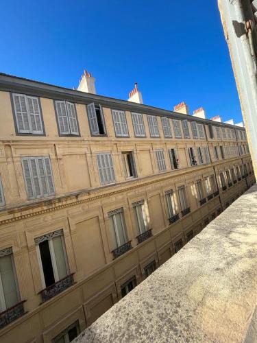Les Grands Carmes Apartment | Charmant T2 rénové, proche du Vieux Port