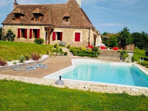 Hautefort House | Charmante maison à Hautefort avec piscine privée, animaux admis - FR-1-616-514