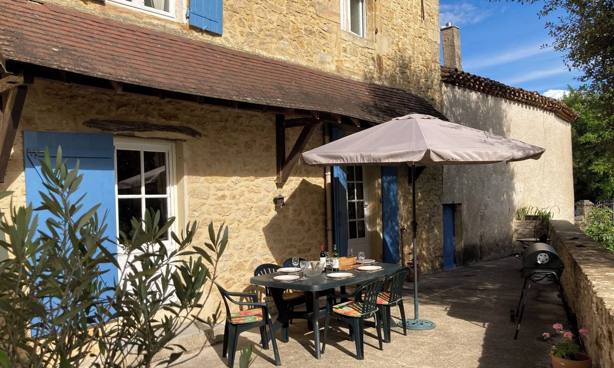 Villefranche-du-Perigord Cottage | Charming Dordogne cottage with private terrace, valley views & village amenities