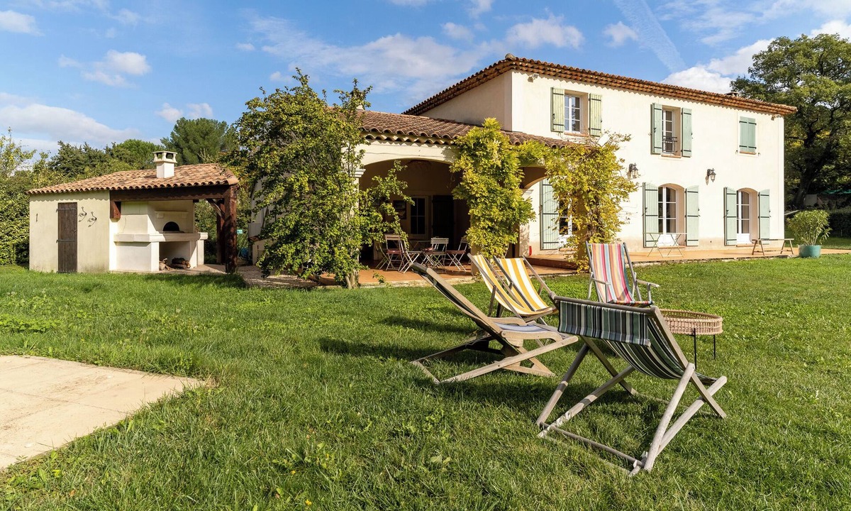 Cabries House | Charming 5-bedroom house with swimming pool