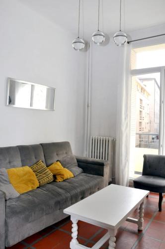 Les Grands Carmes Apartment | Charming two-bedroom in the heart of Marseille