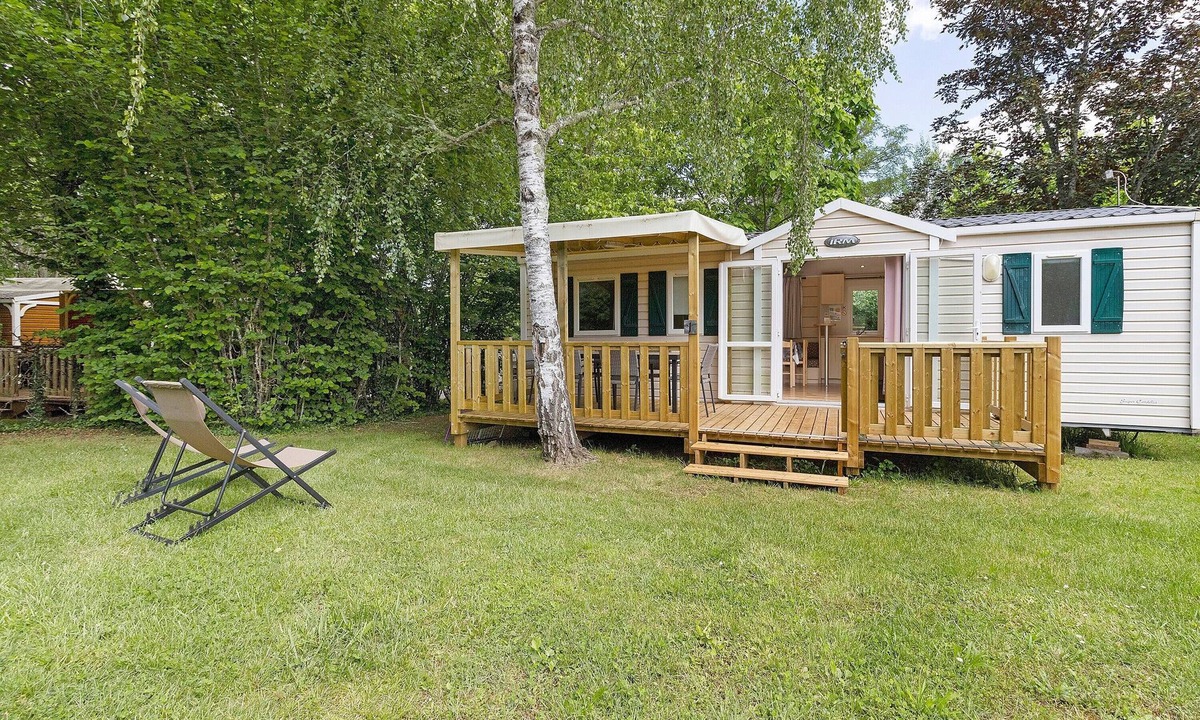 Saint-Martial-de-Nabirat House | Comfortable mobile home with pool & fishing ponds – Périgord Noir near Sarlat