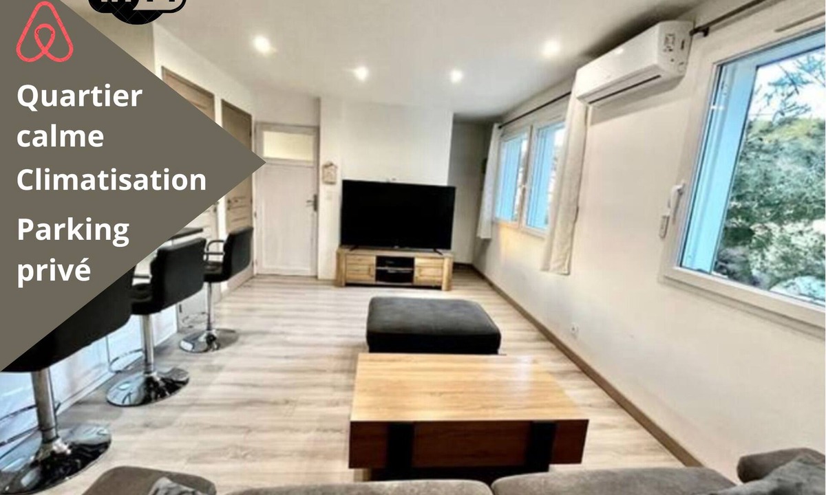 Saint-Chamas Apartment | Cosy apartment, 100 m from beaches, quiet area with outside, air conditioning, wifi & parking