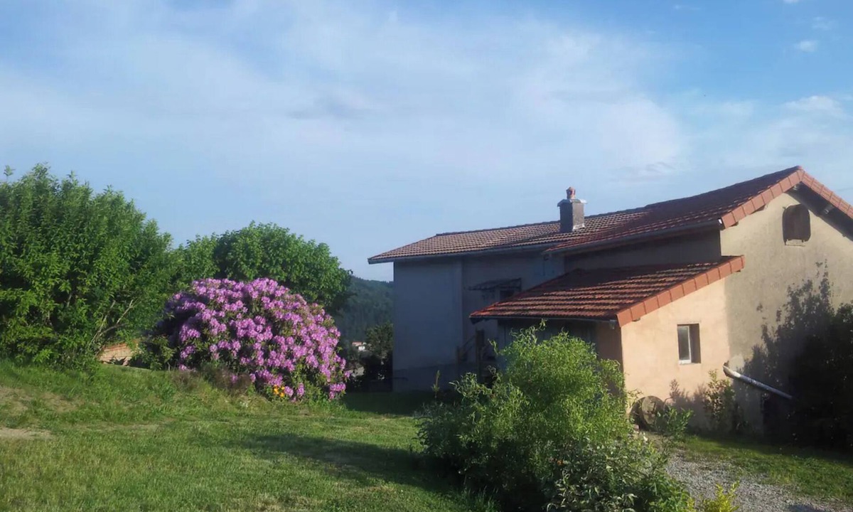 Thiers Villa | Country House 'Les Hauts De Thiers' with Mountain View, Private Garden and Wi-Fi