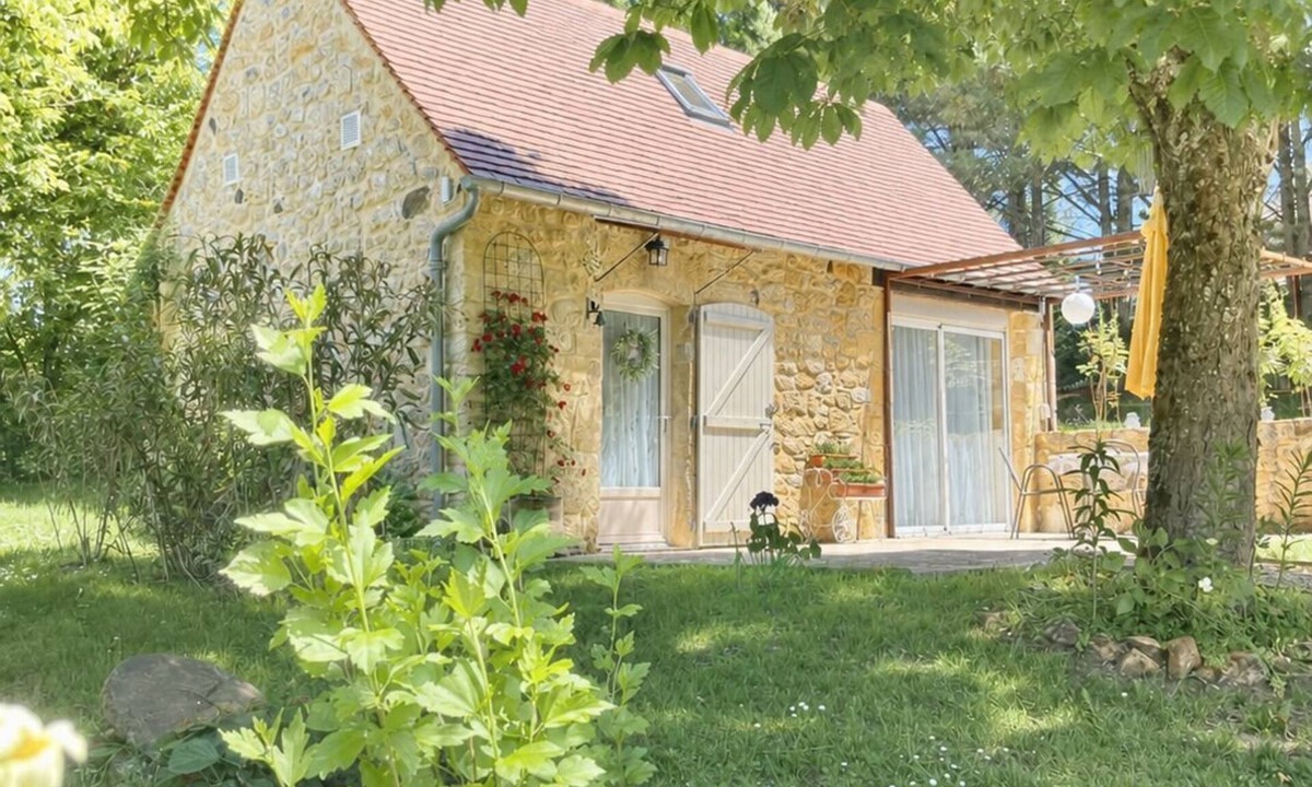 Payrignac Cottage | Cozy cottage in the grounds of an old mill