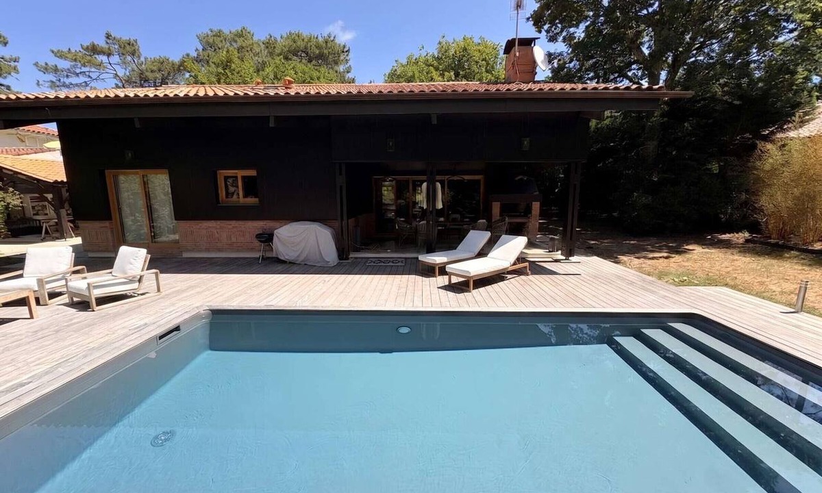 Lege-Cap-Ferret Villa | Elegant villa - 10 guests in Grand-Piquey