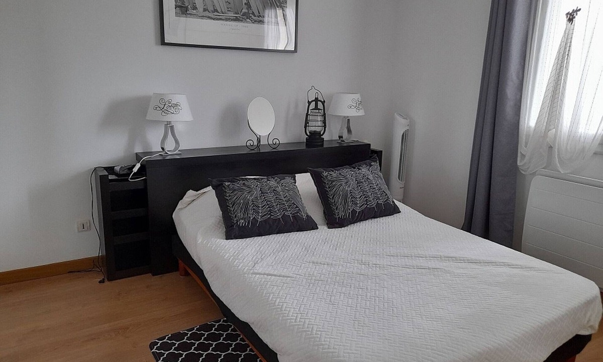 Gujan-Mestras House | Family Getaway in Quiet Neighborhood, Near Beaches & Attractions, with Garden & Terrace