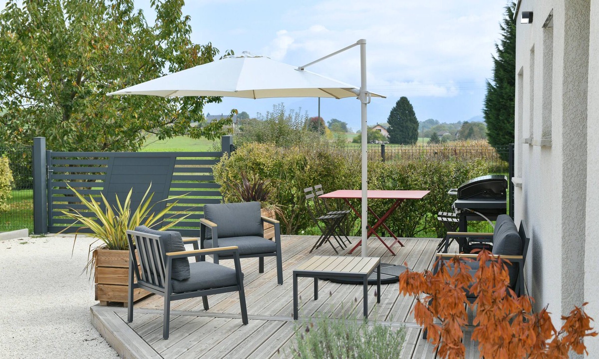 Coise-Saint-Jean-Pied-Gauthier Apartment | ✨ Nature Getaway in Savoie – Cozy Apartment with Terrace, Parking & BBQ Near Lake & Mountains ✨