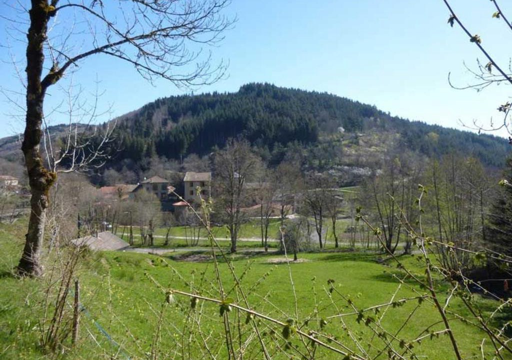 Saint-Vert House | Gîte charmant 5 pers. à Saint-Vert: nature, calme, proche rivières et sites touristiques - FR-1-582-223
