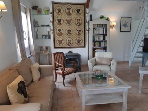 Toulon-sur-Allier House | Gîte confortable proche Moulins avec jardin & poêle à bois - FR-1-489-463