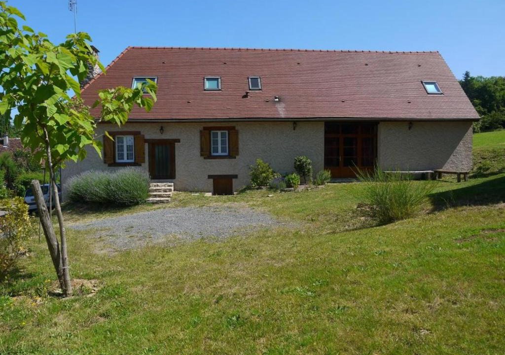 Saint-Martin-Sepert Apartment | Gîte de France Villamonq 2 épis - Gîte de France 8 personnes MAE-9244