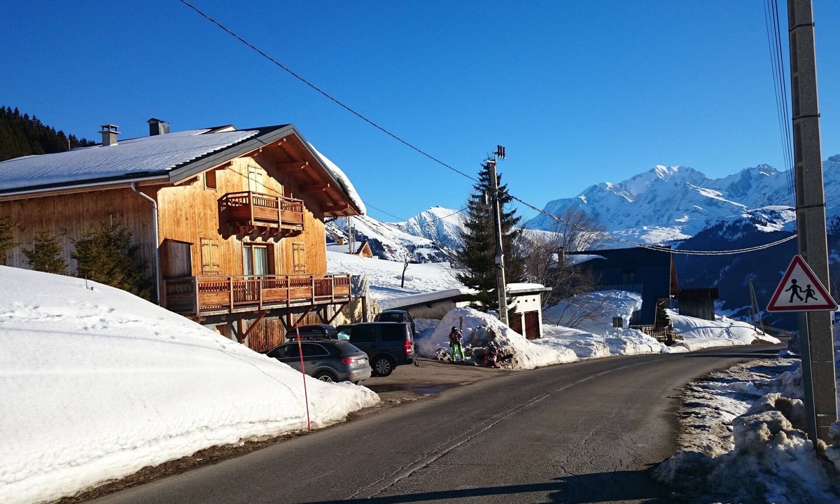 Hauteluce Ski Chalet | Grand Chalet Tout Confort Ideal location near Les Saisies resort