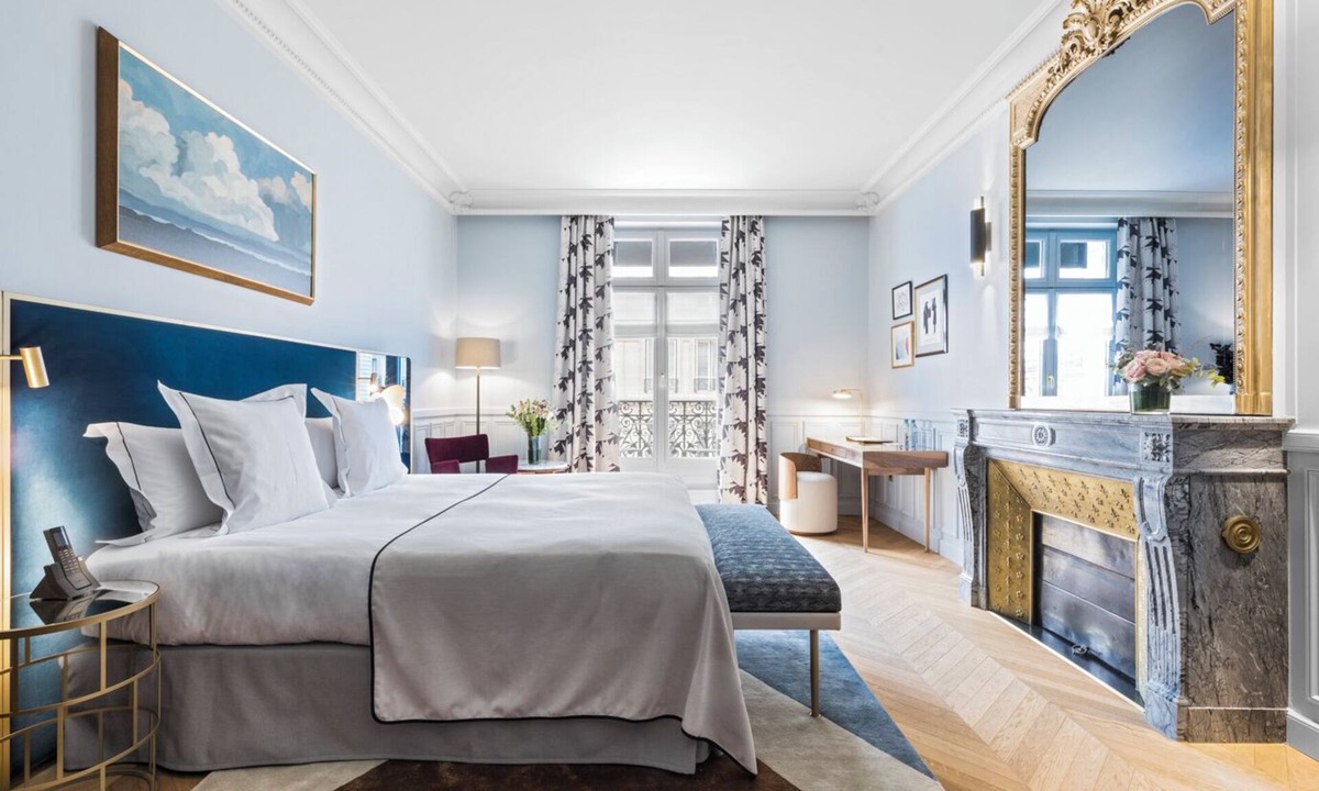 Champs-Elysees Hotel | Grand Powers