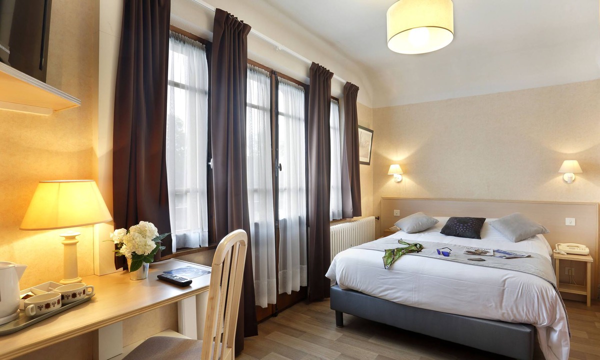 Thonon-les-Bains Hotel | Hôtel A l'Ombre des Marronniers