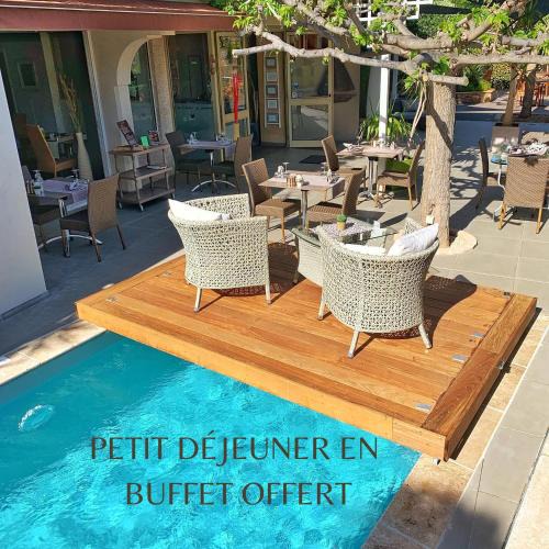 Le Lavandou Hotel | Hôtel Beau Soleil