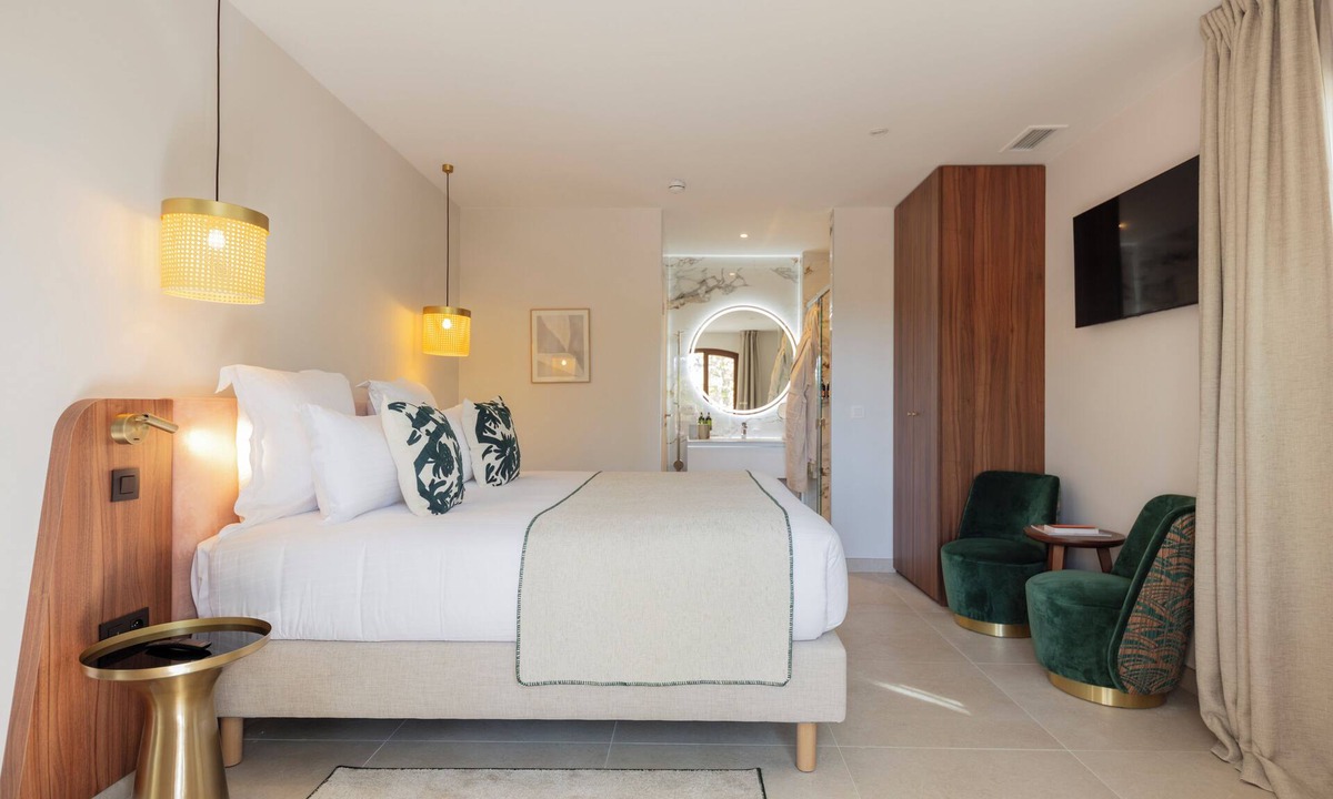 Calas Hotel | Hôtel et Restaurant La Bastide Bourrelly – Mathias Dandine