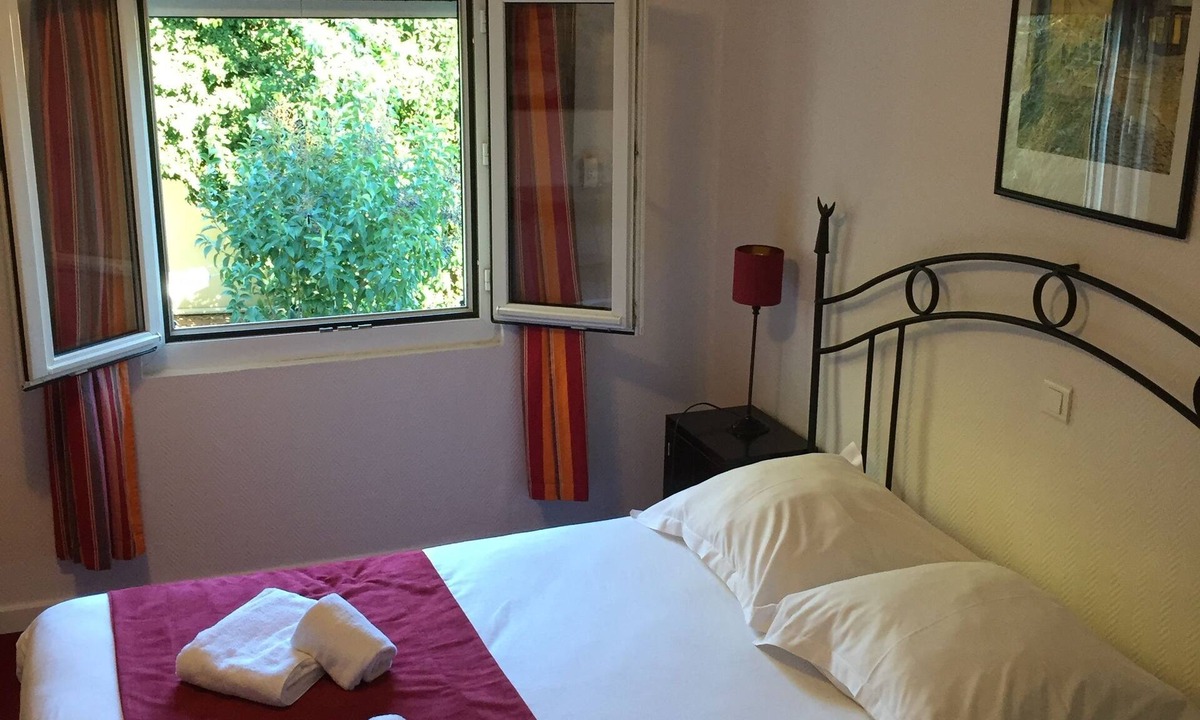 Arles Hotel | Hostellerie de la Source