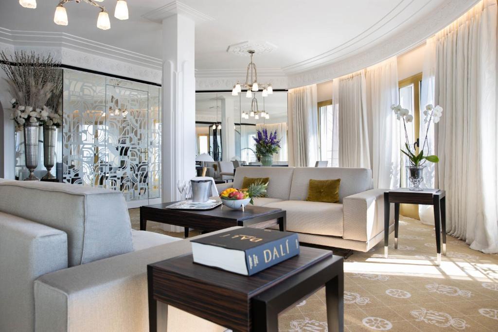 Nice City Centre Hotel | Hotel Le Negresco
