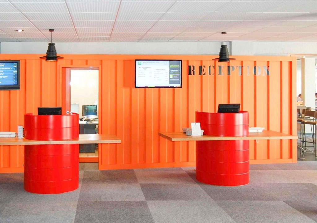 Vitrolles Hotel | ibis Styles Marseille Aéroport