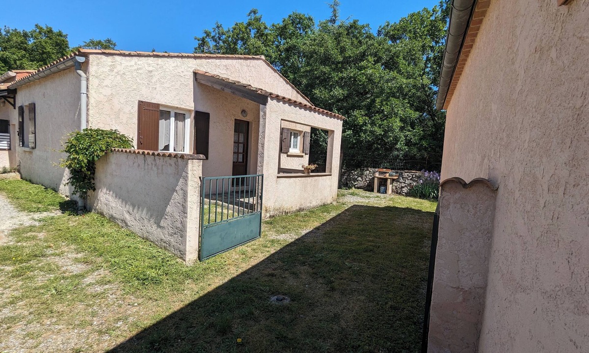 Balazuc House | In Balazuc (classified village): 4 p gite + swimming pool and river!