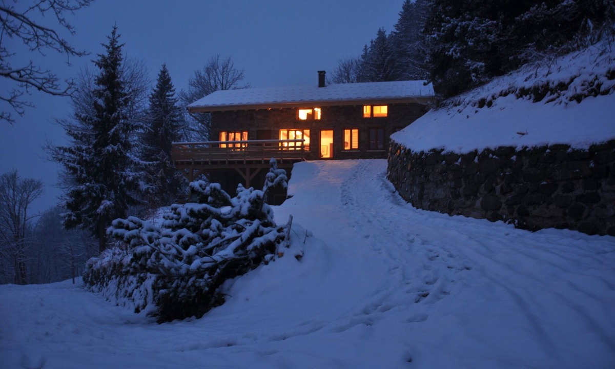 Beranger Ski Chalet | In the heart of the three valleys, large authentic chalet with no neighbors, 14 beds