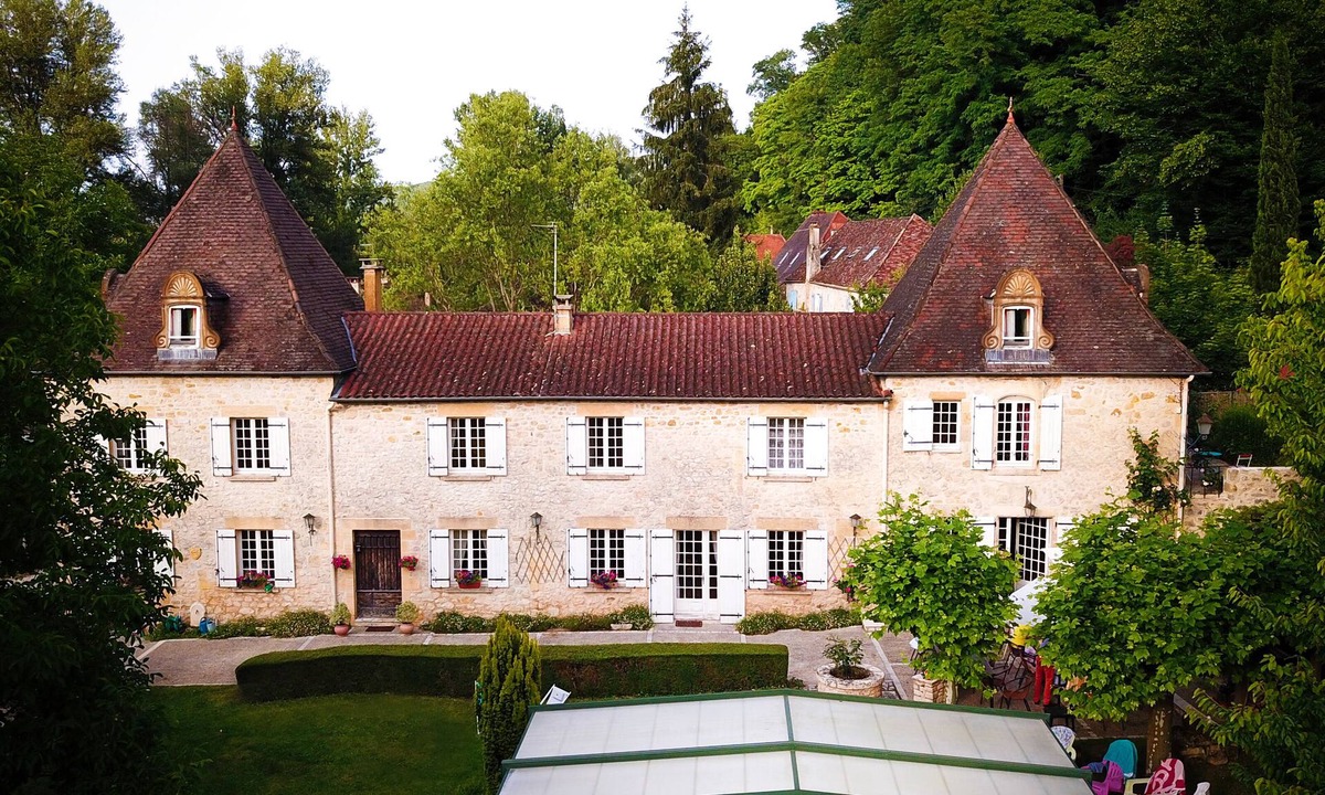 La Roque-Gageac House | In the heart of the Périgord Noir, a comfortable residence along the river.