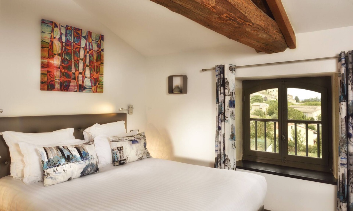 Grignan Hotel | La Ferme Chapouton - Teritoria