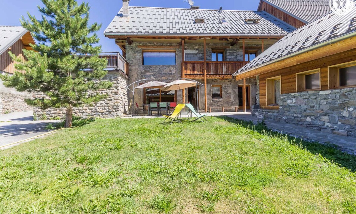 Albiez-le-Vieux House | LA Ferme DU Soleil - Duplex